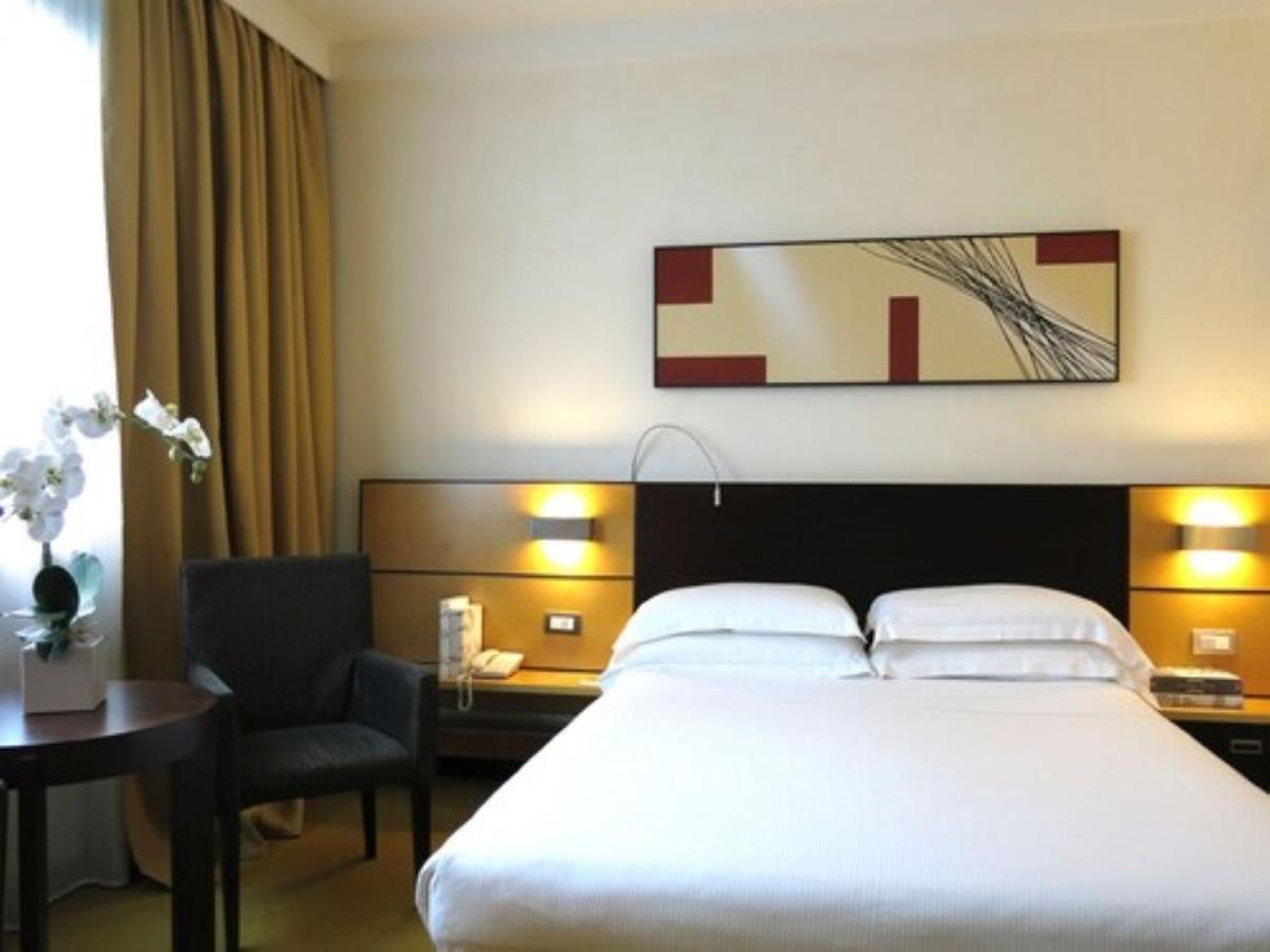 Best Western Plus Hotel Le Favaglie Cornaredo Luaran gambar