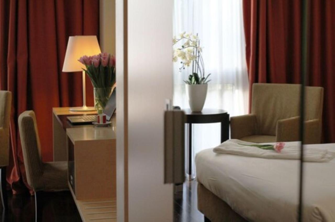 Best Western Plus Hotel Le Favaglie Cornaredo Luaran gambar